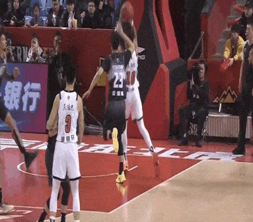 莱切逆袭大,胜利,四维彩超探,亚博体育,亚博体育官网,亚博体育app,亚博体育下载